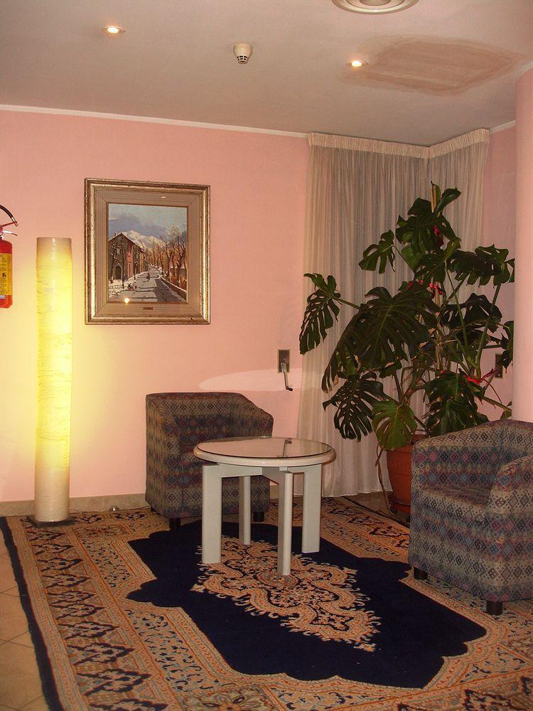Augustus Hotel Biella Eksteriør bilde